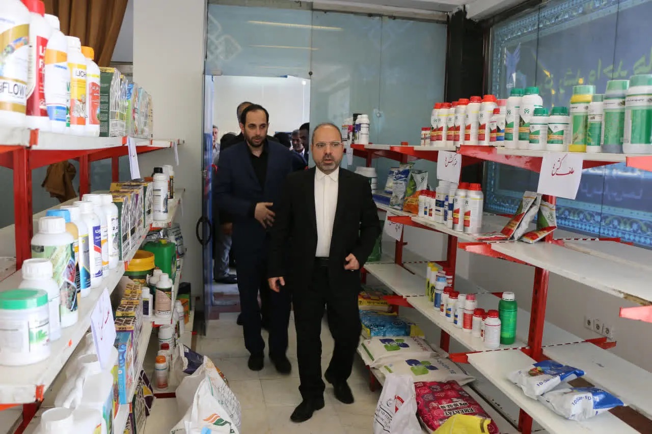 کلینیک و داروخانه گیاه‌پزشکی دانشگاه آزاد اسلامی قائمشهر با حضور دکتر افشاری افتتاح شد